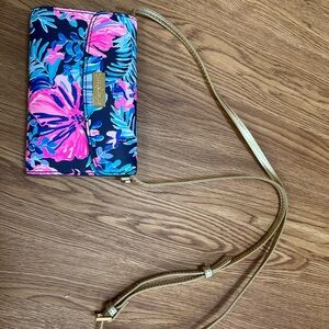 Lilly Pulitzer crossbody wallet